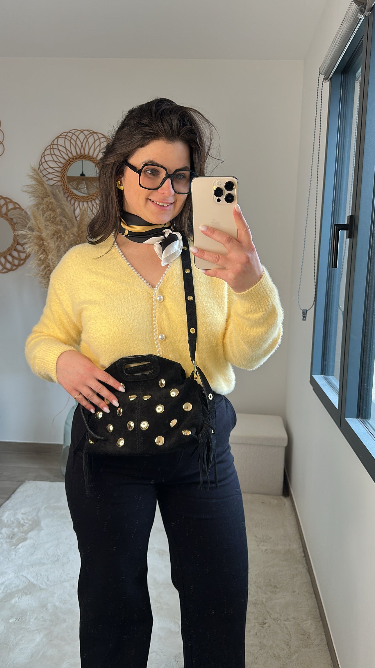 Sac Magali en cuir suédine clouté - small - noir