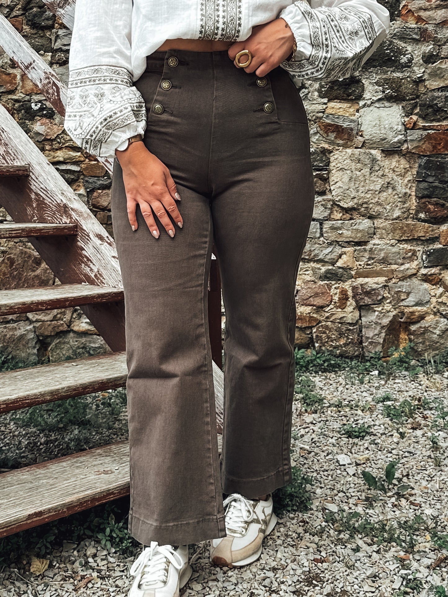 Jean Victorine - kaki
