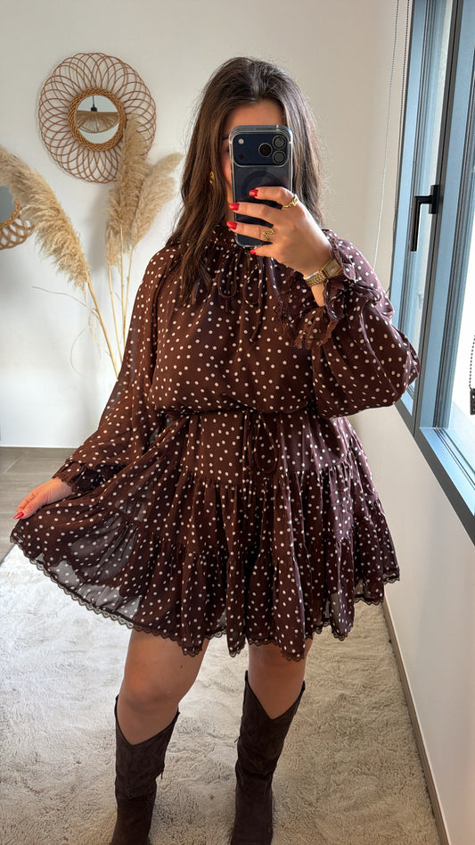 Robe Nelly