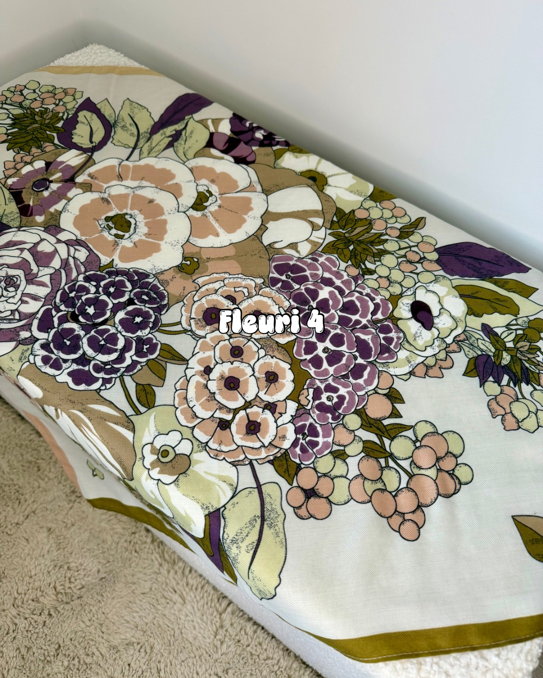 Foulard carré - fleuri